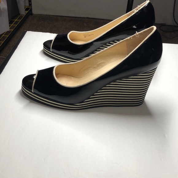 Michael Michael Kors black wedges size 9.5 - Picture 2 of 8